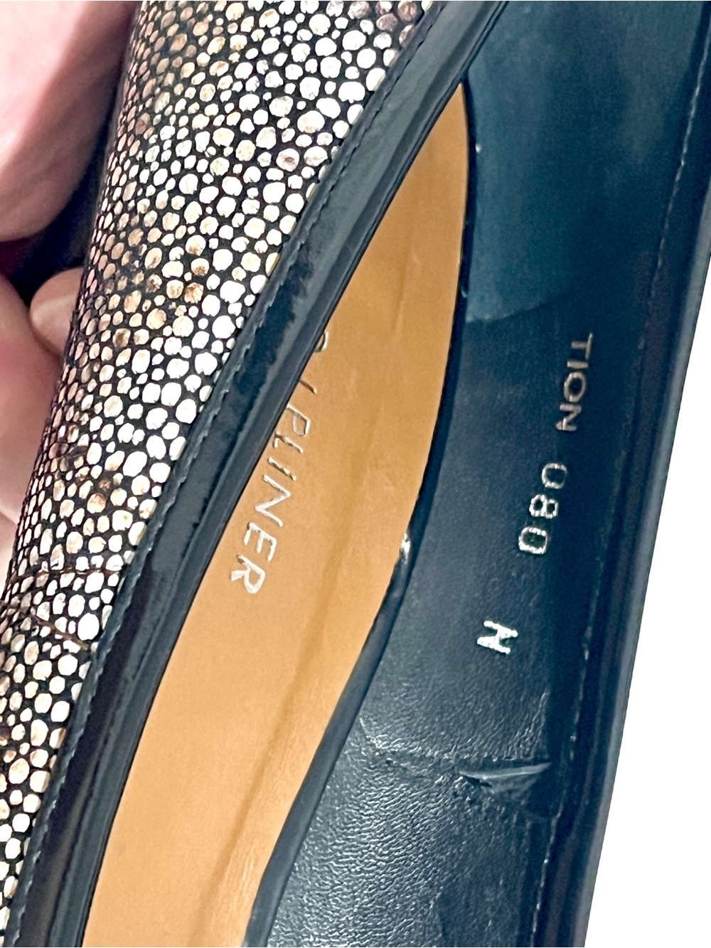 Donald J Pliner Python Print Pointed Toe Pumps 8N - Picture 7 of 7